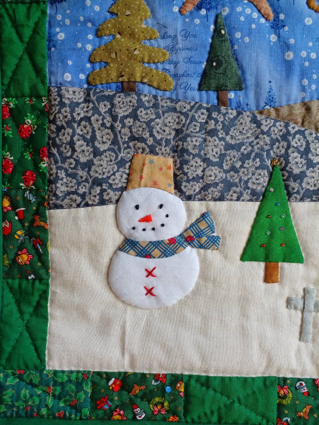 パッチワークキルト☆クリスマスのミニタペストリー - COTTON