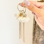Hoop petal tassel