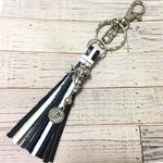 再販！《選べるイニシャル》本革レザータッセル★バッグチャーム★キーホルダー