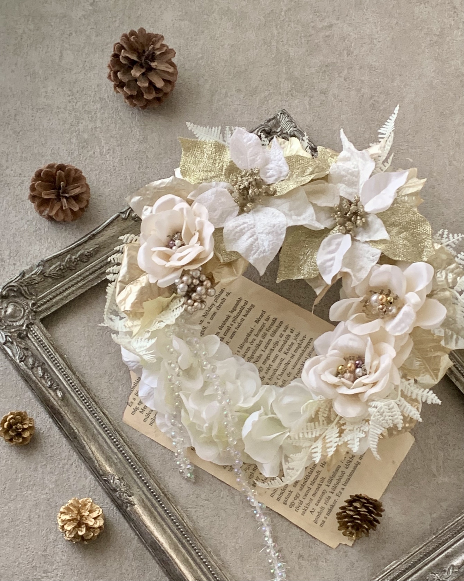 商品名【愛乃】あいみょん❤ポインセチアとローズのクリスマスリース ポインセチアのリース | FLOWER DESIGN mio-mano