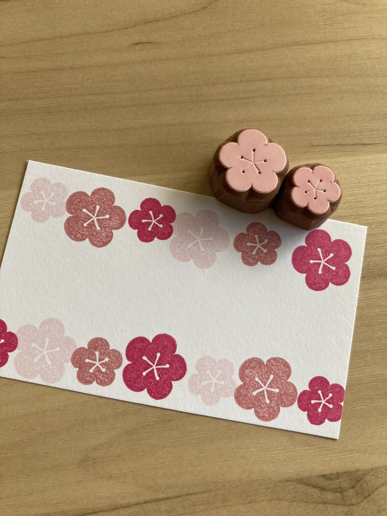 並べてかわいい♡ハリネズミの消しゴムはんこ - NONBIRIYA