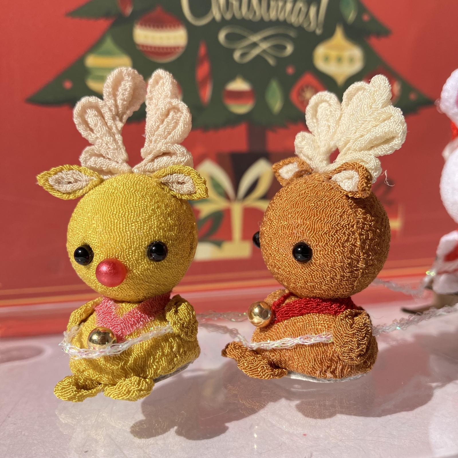 クリスマス うさぎサンタと赤鼻のトナカイ つまみ細工 ちりめん細工