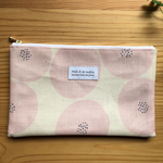 【トモタケあんぱん】【北欧風】ぺたんこポーチ　ラミネート　ラミネートポーチ　通帳ケース　お薬手帳ケース　母子手帳ケース　ピンク