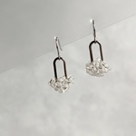 ピアス % 220