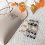 【2. ベージュ】インド刺繍リボン ストラップ スマホストラップ  キーチャーム キーホルダー 便利グッズ 