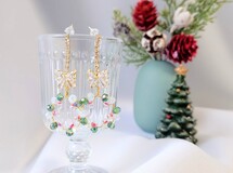 クリスマス リース の  ピアス 〈プレゼント用 ラッピング対応〉
