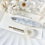 ブルーアナベルとムーンストーンのヘアクリップセット