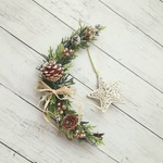 《再3》クリスマスのシンプルグリーンリース(約25cm前後三日月)クリスマス準備　結婚　新築祝い　誕生日　クリスマスギフト　贈り物