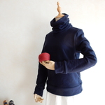 【　g　さま　お取り置きのお品　】　　【　濃紺　】ハイネック　トップス