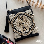 【受注制作🪡】 new✨インド刺繍リボンスマホポシェット elegant black🖤 スマホショルダー お散歩ショルダー サコッシュ　　秋冬新作✨