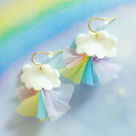 夏空に虹を運ぶピアス