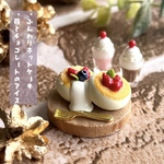 242＊ふんわりホットケーキと小さなアイス＊　ミニチュアスイーツ　粘土　ドールハウス　シルバニア　オビツ　オブジェ　クレイスイーツ