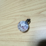 ぴーちゃん工房　キーホルダー　ライト付き　（宇宙に近い空）