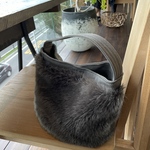 ふわふわグレーファーのミニマルトートバッグ/アッシュグレー