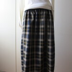 ゆったりめのチェックのスカート　　　３L