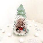 プレゼントが嬉しいシマリスのクリスマスツリー