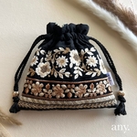 秋冬新作✨インド刺繍リボン 華やか巾着✨black🖤 巾着袋 小物入れ