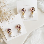 アールグレイティーの上品イヤリング ピアス 紅茶 コットンパール ブラウン 小ぶり 