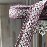[シルクベース] [実物のお色味と違う場合があります] インド刺繍リボン　花　インド刺繍　スパンコール　刺繍リボン　リボン　りぼん　※10月8日よりゆうパケットにて発送