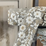 [透け素材ベース] [実物のお色味と違う場合があります] インド刺繍リボン　花　インド刺繍　スパンコール　刺繍リボン　リボン　りぼん　※10月8日よりゆうパケットにて発送