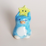 星とペンギンの小さな置物 C（磁器）