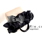 フリルバッグ♡   手提げバッグ  ハンドバッグ お出かけバッグ  クリスマス* 新年会 忘年会に* beige×black