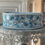 [シルクベース] [実物のお色味と違う場合があります] インド刺繍リボン　花　インド刺繍　スパンコール　刺繍リボン　リボン　りぼん　※10月8日よりゆうパケットにて発送