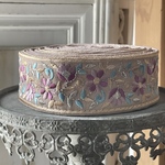[シルクベース] [実物のお色味と違う場合があります] インド刺繍リボン　花　インド刺繍　スパンコール　刺繍リボン　リボン　りぼん　※10月8日よりゆうパケットにて発送