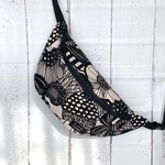 ☆大きな花柄生地のボディバッグ☆ウエストポーチ☆