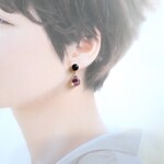 ＊ブラックオニキスとニュアンスカラーのフローライトのスタッドピアス＊サージカルステンレス＊ネジバネ式イヤリング、ノンホールピアスに変更可能