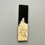 着物のファブリックパネル　漆黒に輝く牡丹　サスティナブル  着物リメイク　インテリア  和　Kimono fabric panel interior ギフト　和室 古民家　日本　土産　和モダン　和風