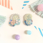 新色<泡になったマーメイド>ビーズ刺繍ピアス