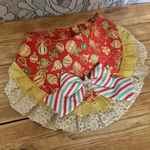 犬・猫の首輪　30～33　cocoちゃんバンダナケープ風チョーカー　現品のみ・赤・クリスマスオーナメント柄