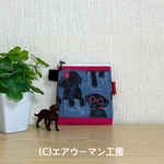 黒ラブの子犬の輸入生地とピンクの8号帆布で作った10cmファスナーのぺたんこポーチ