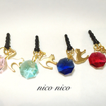 光る☆猫 とスワロフスキー イヤホンジャック サンキャッチャー