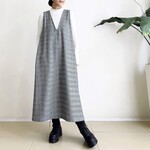 グレンチェック柄　VカットAラインジャンパースカート　暖か素材