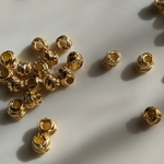 再販10個 金メッキ金属ビーズ