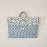 防災頭巾カバー パステルブルー×デコレクションズ［BUBBLE BUBBLE］タグ:リボン