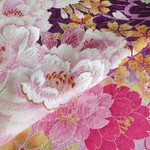 🐇紫色 京友禅 金彩八重桜模様 正絹 紋意匠 丹後ちりめん No.9-5 【100cm×39cm】振袖仮絵羽の解き 和布 生地 はぎれ リメイク素材 silk100%