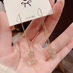 18kgp◆Star chain earrings   星のチェーンイヤリング　　　　　　アメリカンピアス　樹脂イヤリング　スター　可愛い　ロング　ビジュー　上品　星　金属アレルギー対応　シンプル