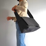 POST SHOULDER TOTE BAG(チャコール/グレー)