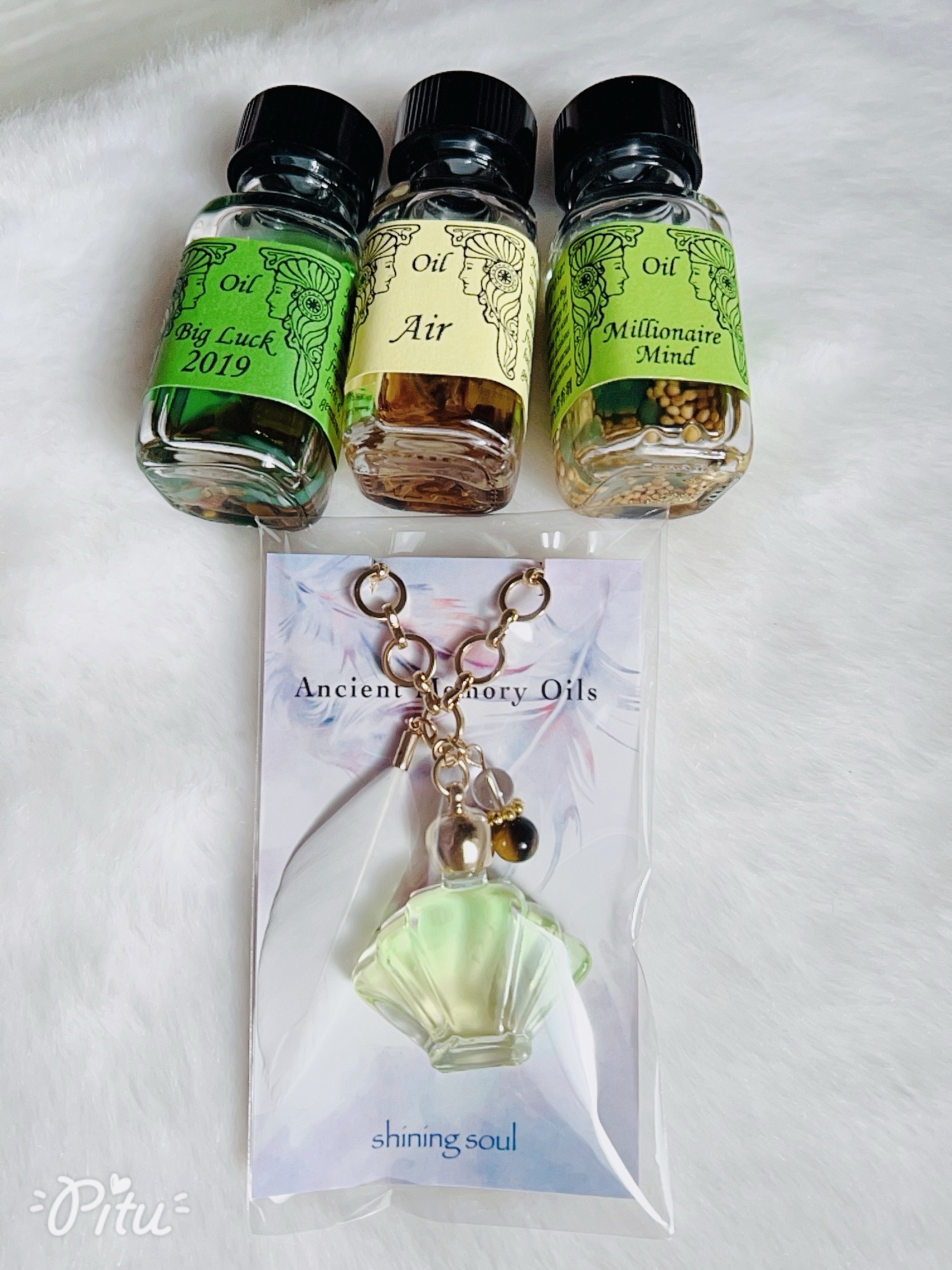 ☆最強金運☆ アンシェントメモリーオイル 願いが叶う神秘のオイル 金
