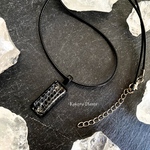 【追加】𝐌𝐢𝐝𝐧𝐢𝐠𝐡𝐭🐍Basilisk【バジリスク】ネックレス/python shedding scales necklace/白蛇の脱皮殻を封入したアクセサリー/KakeraPlants