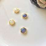 着物に はんなり ヘキサゴン ピアス（京都オパール）和