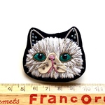 猫の刺繍ブローチ【ブーニャン】