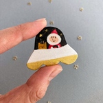 UFOに乗ったサンタさん【ブローチ】　クリスマスの楽しいおでかけのおともに♡