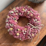 ピンク薔薇とスターチスのリース