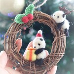 パンダの小さなクリスマスリース