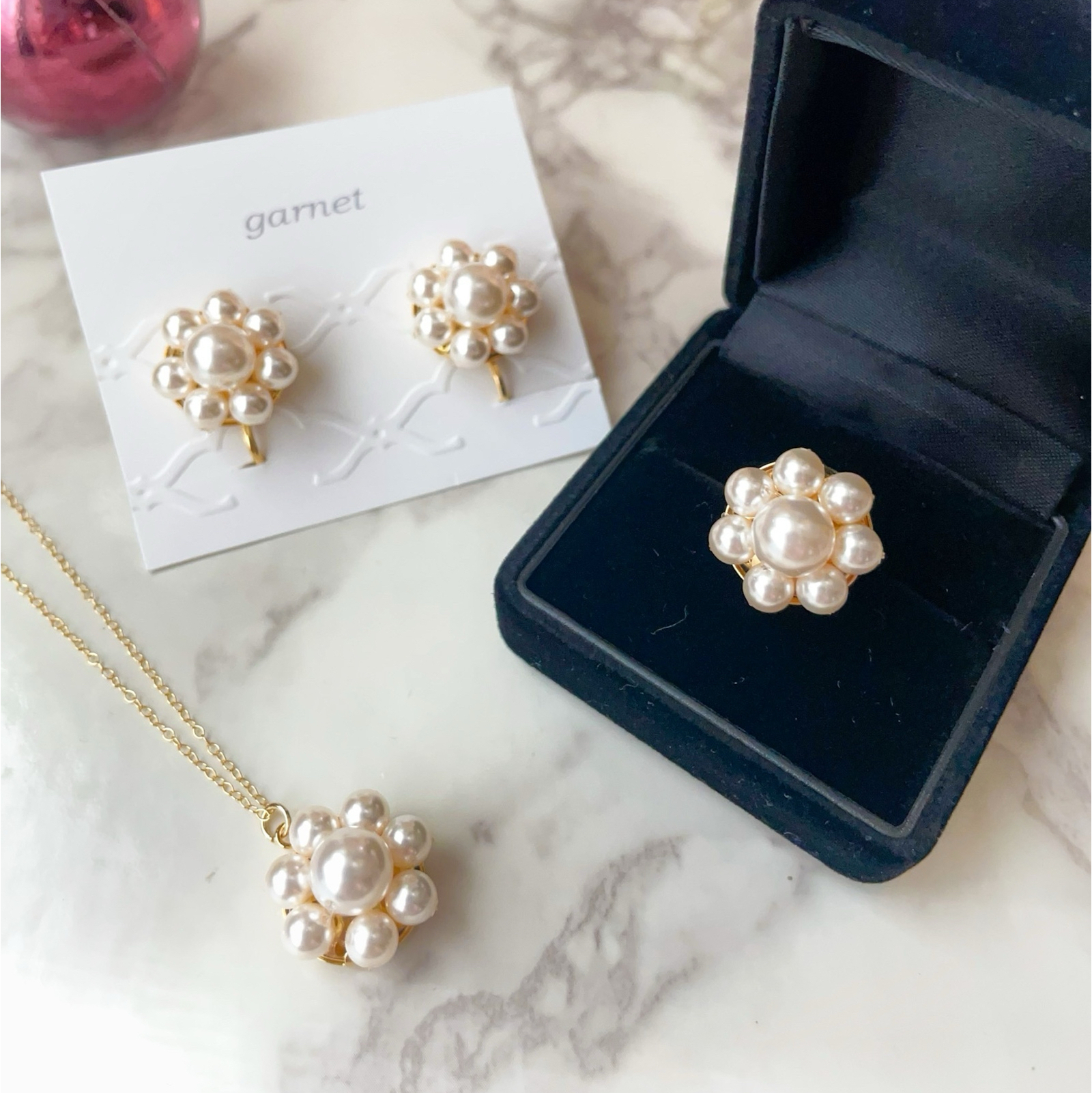 【3点セット】クラシカルパールフラワー（イヤーアクセサリー、ネックレス、リング） 3点セット　296 8,030円