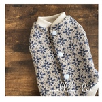 犬服　スノー柄　ジャガードニット　生成×ネイビー　バックオープンベスト　背中開き